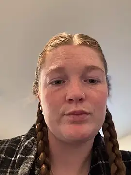 PussiesnCream  online show from 11, 11, 2025