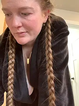 PussiesnCream  online show from 23, 4, 2026