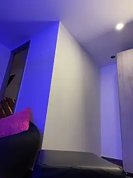 Snapshot of Victoria14_ chatting on 10, 10, 2025 Victoria14 online show from 10, 10, 2025