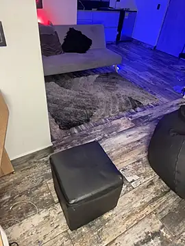 Snapshot of Victoria14_ chatting on 14, 11, 2025 Victoria14 online show from 14, 11, 2025