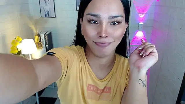 urnaughtydolly69 online show from 6, 11, 2025