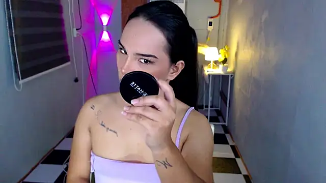 Snapshot of urnaughtydolly69 chatting on 2, 7, 2026 urnaughtydolly69 online show from 2, 7, 2026