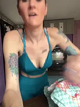 lolabunny9 online show from 27, 1, 2025
