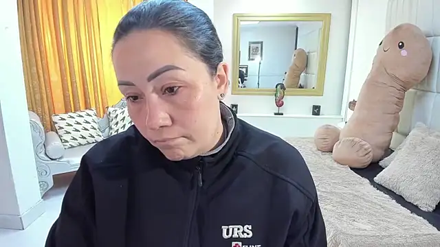 Snapshot of gaby_trent chatting on 7, 11, 2025 gaby trent online show from 7, 11, 2025