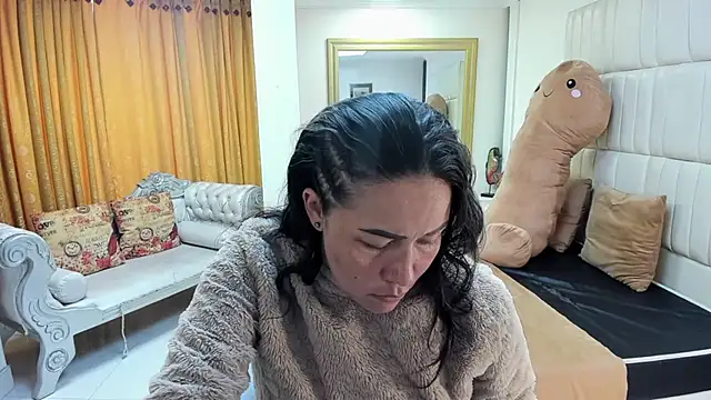 Snapshot of gaby_trent chatting on 10, 10, 2025 gaby trent online show from 10, 10, 2025