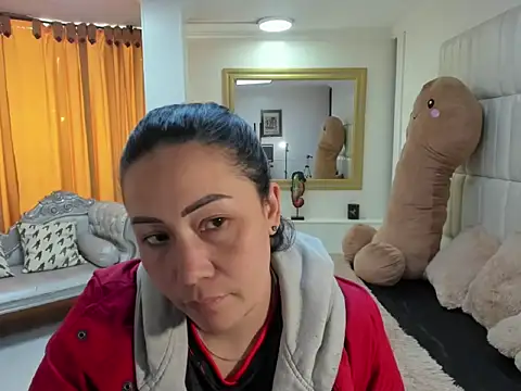 Snapshot of gaby_trent chatting on 10, 11, 2025 gaby trent online show from 10, 11, 2025