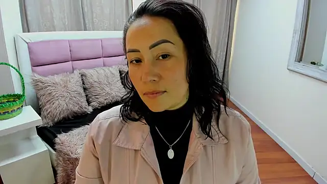 Snapshot of gaby_trent chatting on 26, 5, 2026 gaby trent online show from 26, 5, 2026