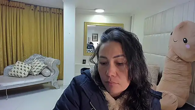 Snapshot of gaby_trent chatting on 3, 12, 2025 gaby trent online show from 3, 12, 2025