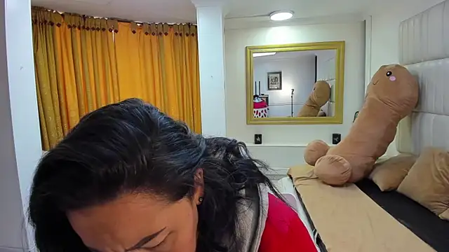 Snapshot of gaby_trent chatting on 20, 10, 2025 gaby trent online show from 20, 10, 2025