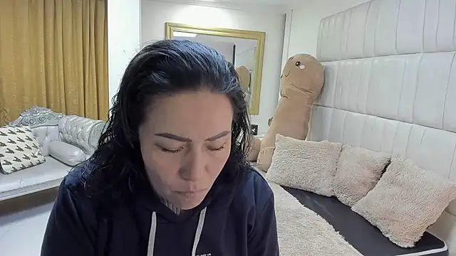 gaby trent online show from 17, 12, 2025