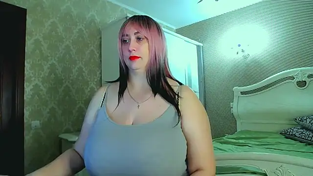 Evelyn Shy online show from 18, 2, 2025