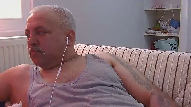Snapshot of husoizmir chatting on 22, 7, 2026 husoizmir online show from 22, 7, 2026