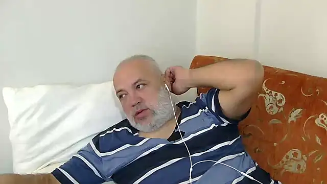 Snapshot of husoizmir chatting on 17, 1, 2026 husoizmir online show from 17, 1, 2026