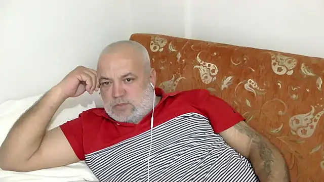 Snapshot of husoizmir chatting on 10, 1, 2026 husoizmir online show from 10, 1, 2026