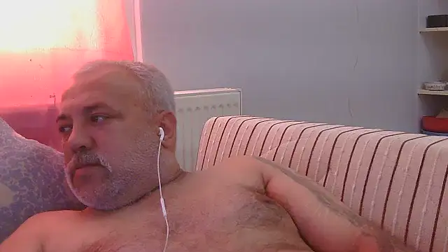 Snapshot of husoizmir chatting on 28, 7, 2026 husoizmir online show from 28, 7, 2026