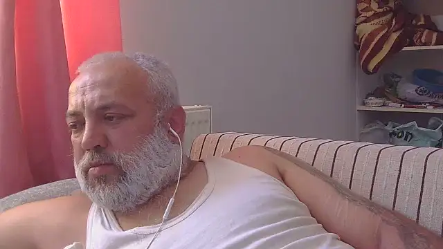 Snapshot of husoizmir chatting on 15, 7, 2026 husoizmir online show from 15, 7, 2026