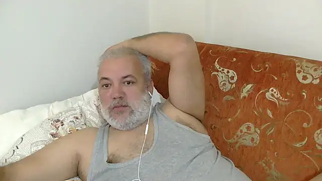 Snapshot of husoizmir chatting on 13, 2, 2026 husoizmir online show from 13, 2, 2026