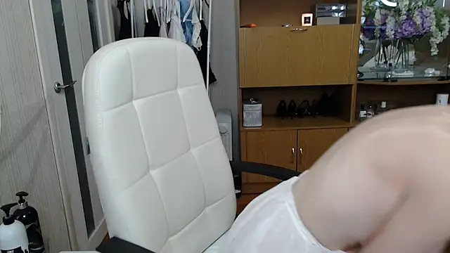 Snapshot of Mika_Passion chatting on 1, 2, 2025 Mika Passion online show from 1, 2, 2025