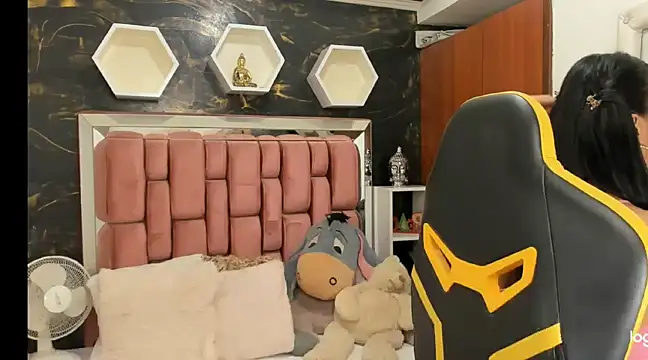 ximena slut 21 online show from 22, 1, 2025
