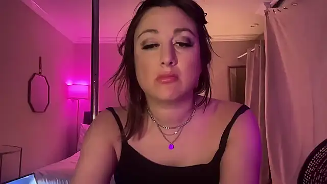 Snapshot of CrazyKittenMeow chatting on 19, 10, 2025 CrazyKittenMeow online show from 19, 10, 2025