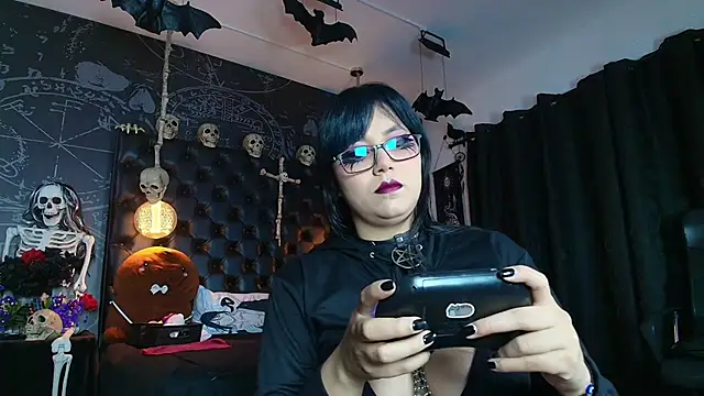 AlexHoe  online show from 30, 11, 2025