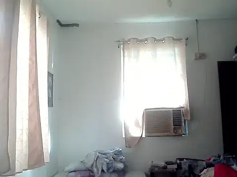 bigcockkyla online show from 14, 2, 2026