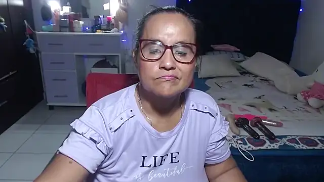 pervert mommy  online show from 27, 6, 2026