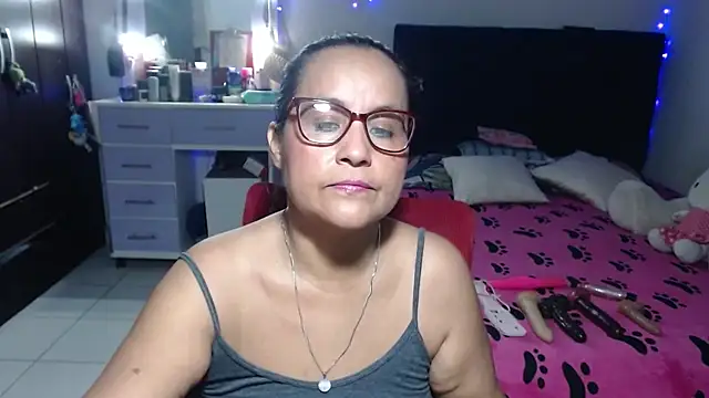 pervert mommy  online show from 16, 7, 2026