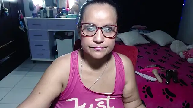 pervert mommy  online show from 14, 7, 2026