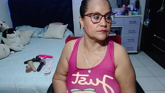 pervert mommy  online show from 12, 5, 2026