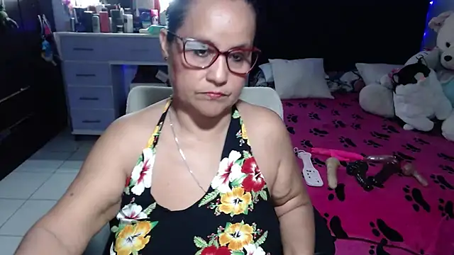 pervert mommy  online show from 19, 7, 2026