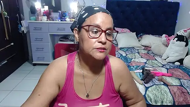pervert mommy  online show from 3, 6, 2026