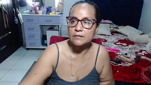 pervert mommy  online show from 10, 6, 2026