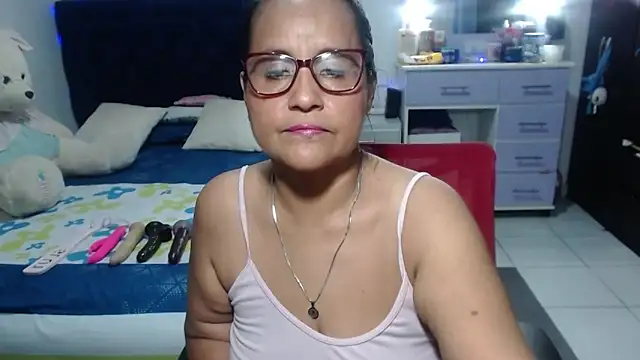 pervert mommy  online show from 12, 4, 2026