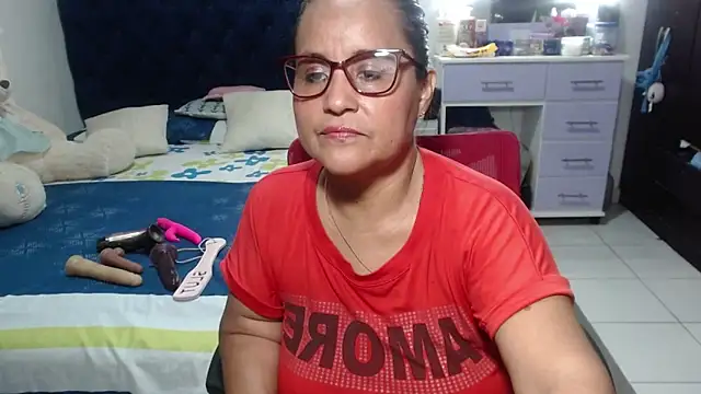 pervert mommy  online show from 8, 4, 2026