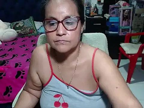 pervert mommy  online show from 18, 2, 2025