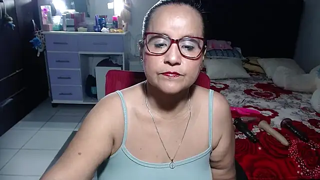 pervert mommy  online show from 15, 6, 2026