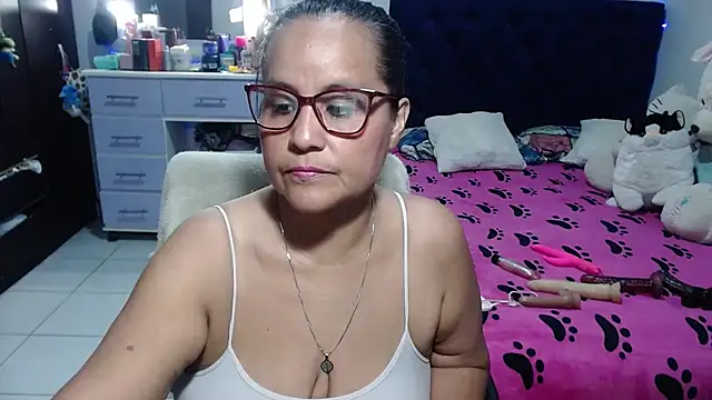 pervert mommy  online show from 3, 7, 2026