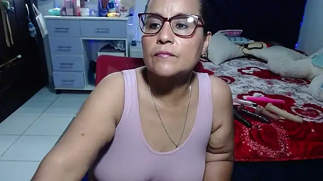 pervert mommy  online show from 11, 6, 2026