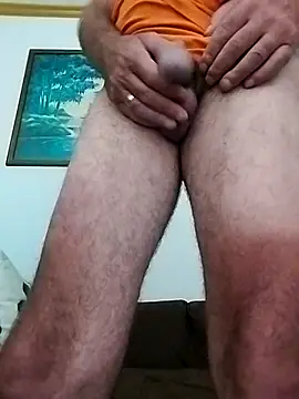 Snapshot of Bigutt73 chatting on 15, 3, 2025 Bigutt73 online show from 15, 3, 2025