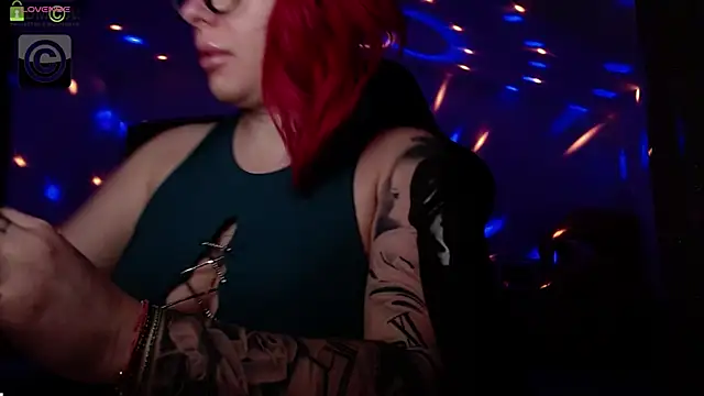 SonyaDevon online show from 8, 4, 2026