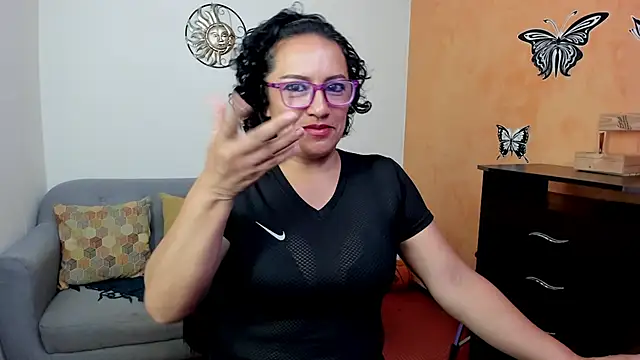 Snapshot of scarlet_wet chatting on 6, 5, 2026 scarlet wet online show from 6, 5, 2026