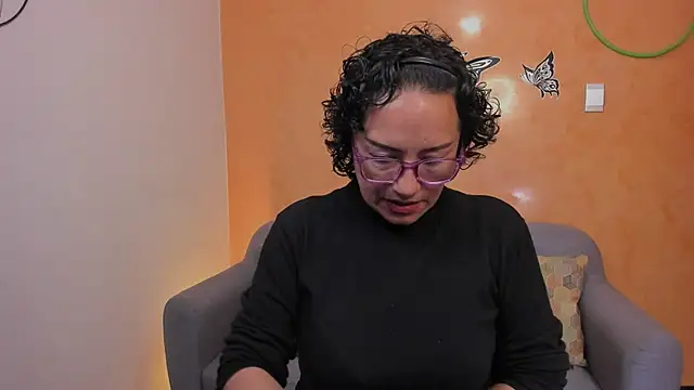 scarlet wet online show from 17, 4, 2026