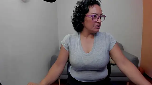 Snapshot of scarlet_wet chatting on 3, 6, 2026 scarlet wet online show from 3, 6, 2026