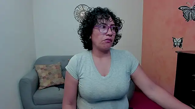 Snapshot of scarlet_wet chatting on 16, 5, 2026 scarlet wet online show from 16, 5, 2026