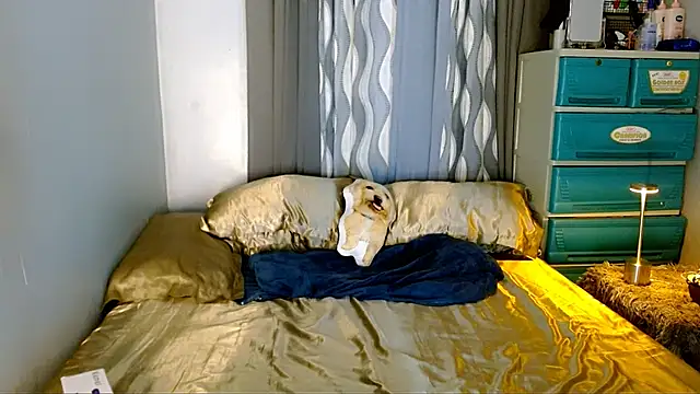 Snapshot of SweetLilly_18 chatting on 3, 2, 2026 SweetLilly 18 online show from 3, 2, 2026