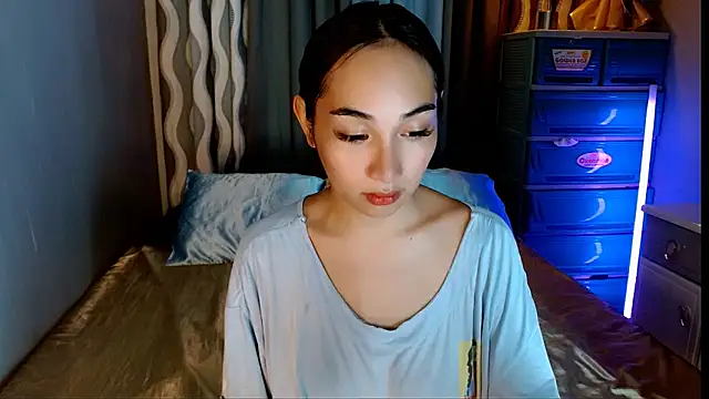 SweetLilly 18 online show from 24, 5, 2026