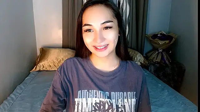 SweetLilly 18 online show from 18, 4, 2026