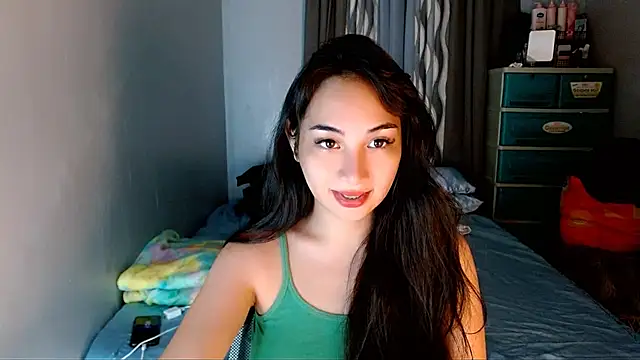 Snapshot of SweetLilly_18 chatting on 19, 2, 2026 SweetLilly 18 online show from 19, 2, 2026