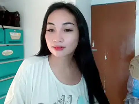 SweetLilly 18 online show from 21, 12, 2024
